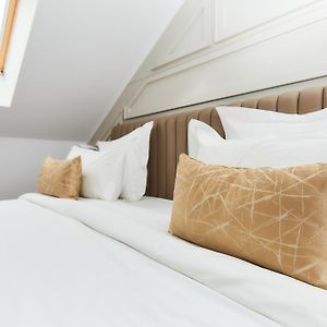 Budget Zimmer mit Kingsize-Bett